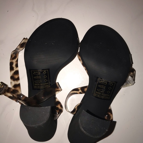 Cheetah print heels - Picture 4 of 4